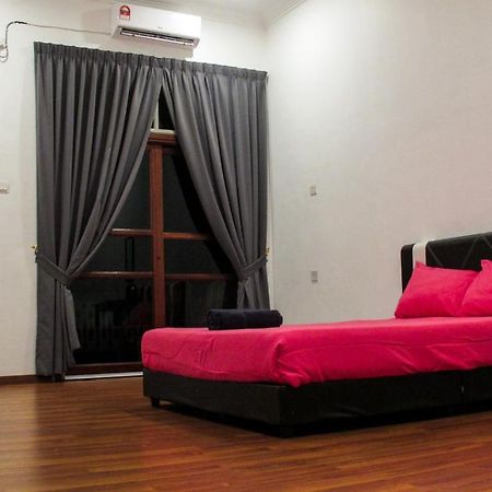 Andalus Beach Residence Marang Dış mekan fotoğraf